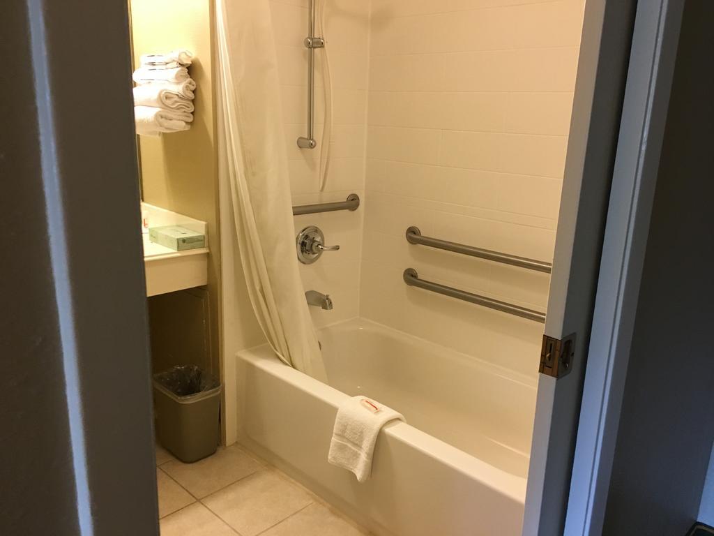 Super 8 By Wyndham Vicksburg Motel Bilik gambar